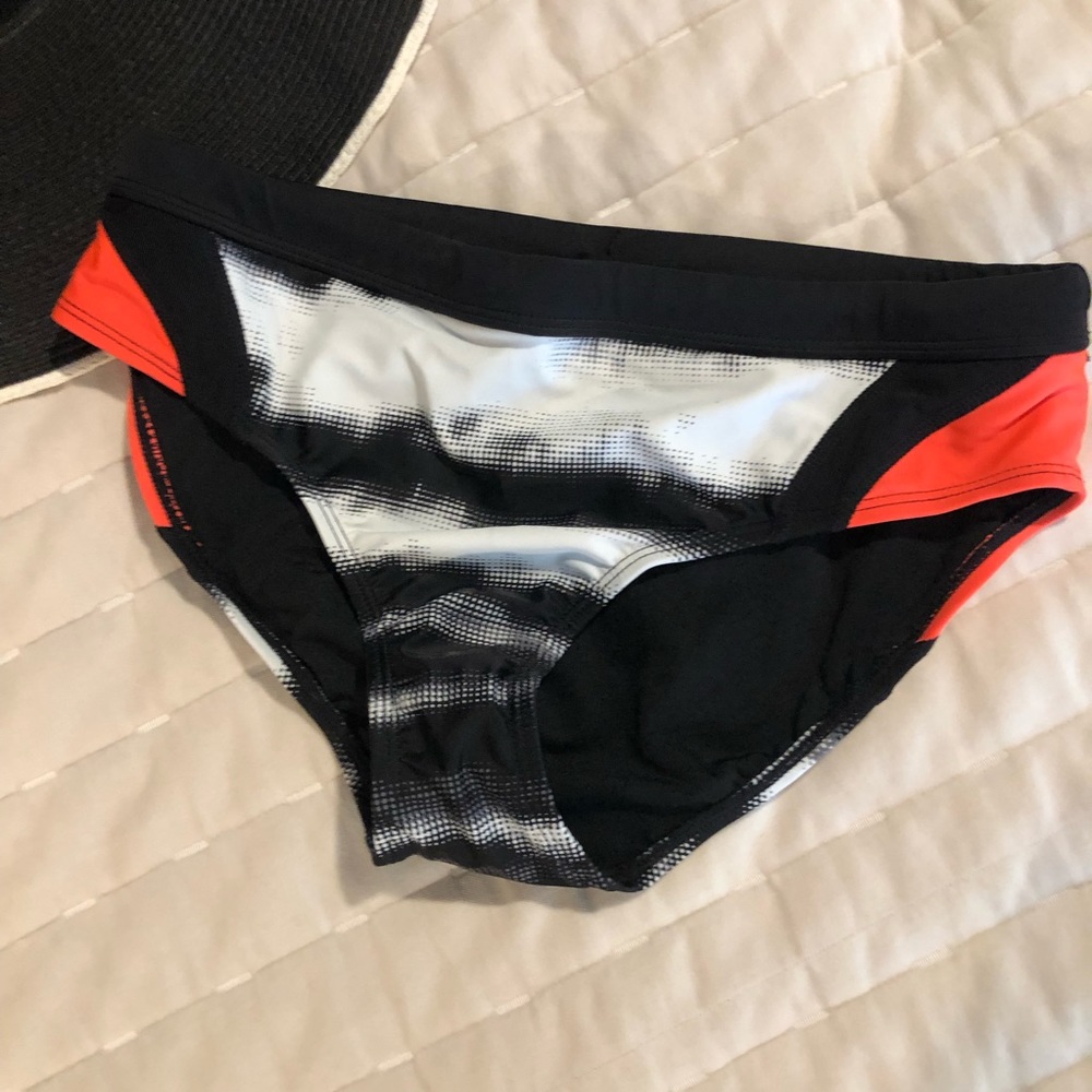 Athleta